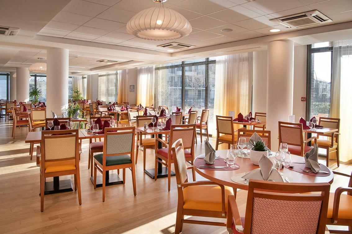 Domitys Les Sables D'Or Aparthotel Villeneuve-le-Roi Exterior photo